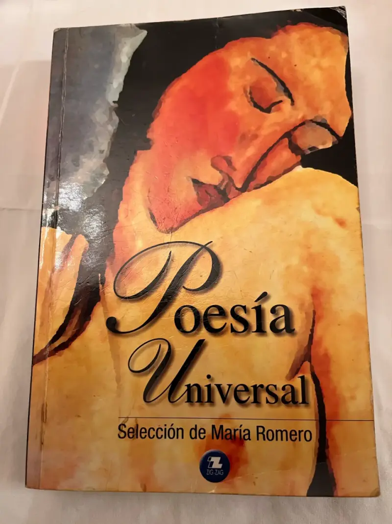 Libro Poesía Universal, selección de María Romero - 1
