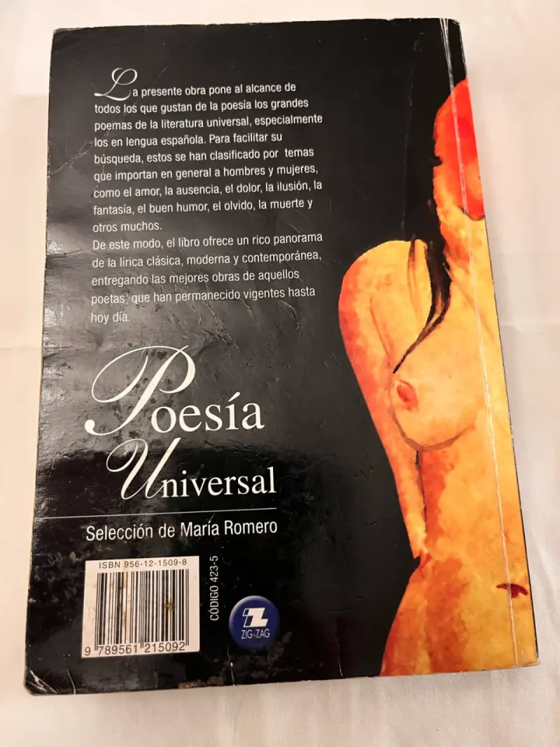 Libro Poesía Universal, selección de María Romero - 2