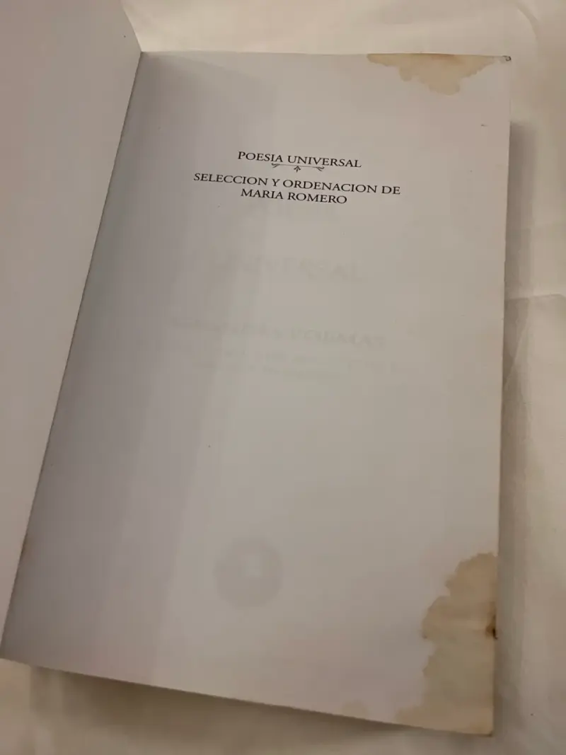 Libro Poesía Universal, selección de María Romero - 4