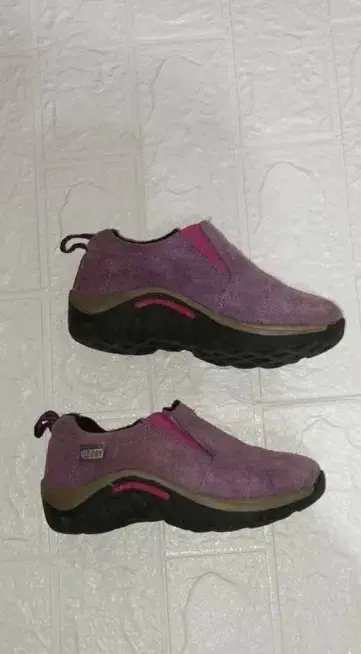 Zapatos de gamuza morados Merrell - 2
