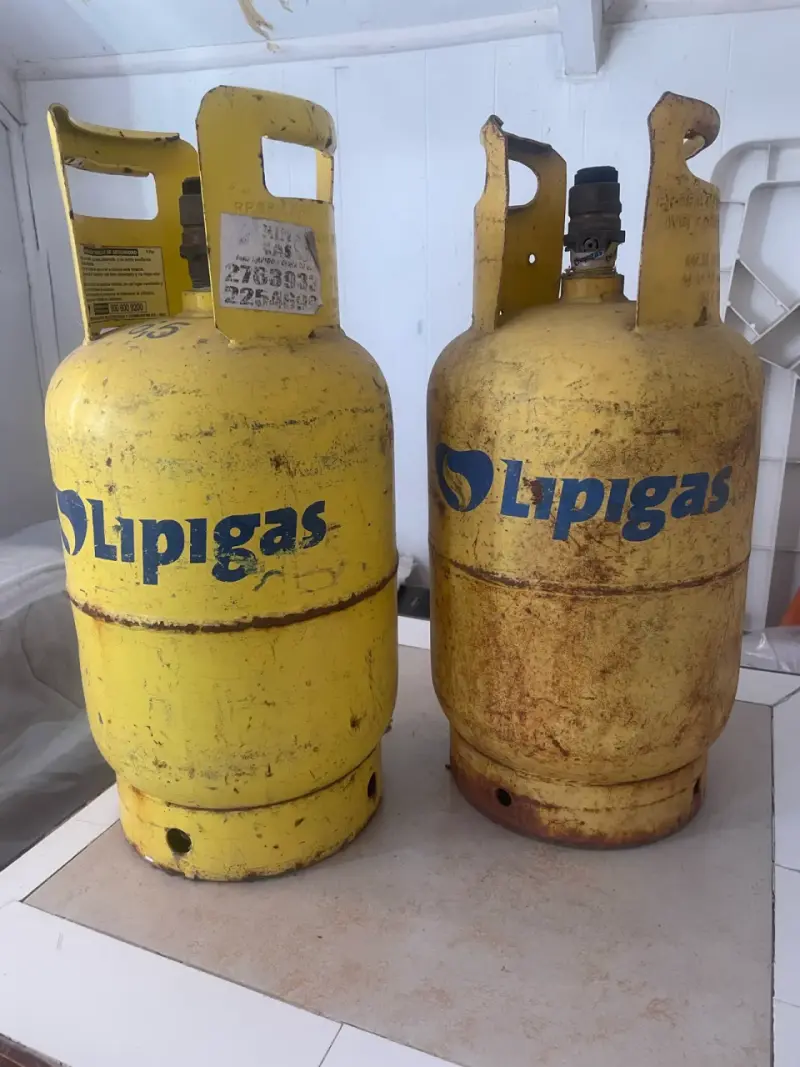 .2 Balones de 5K Lipigas, vacíos - 2