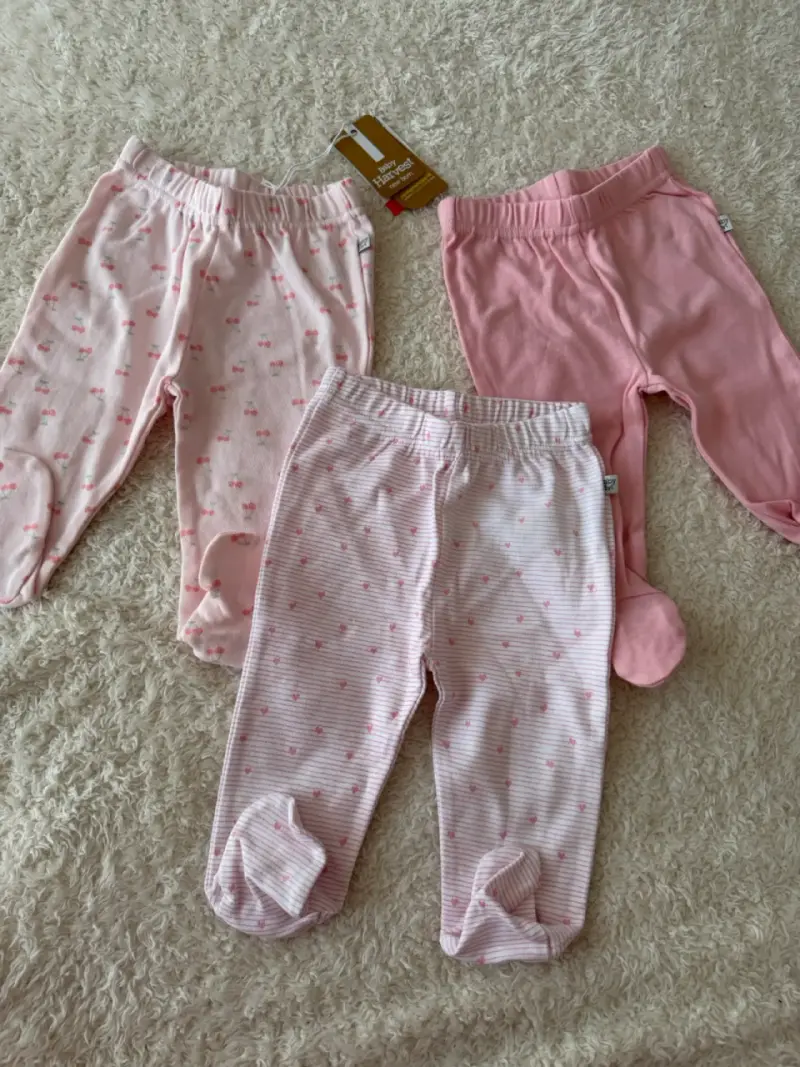 Set de pantalones de bebé rosados - 1