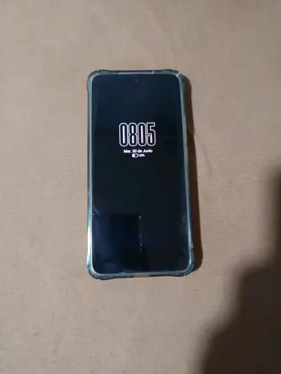 Xiaomi 14t con carcasa - miniatura 1