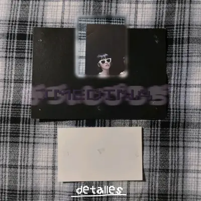 Álbum Fearless LE SSERAFIM Monochrome Bouquet - miniatura 4