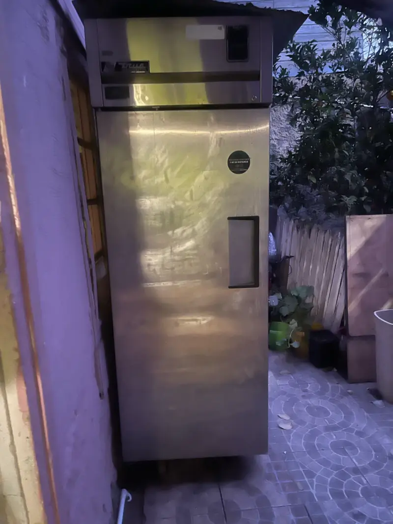 Refrigerador industrial de acero inoxidable - 1