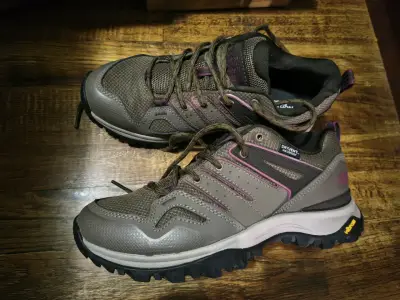 Zapatillas mujer nuevas u otras poco uso - miniatura 1