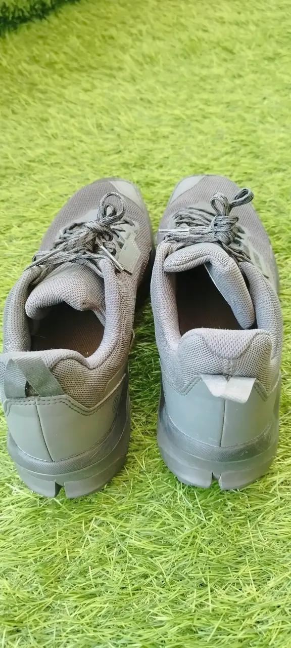 Zapatillas Adidas Terrex gris para trekking - 5