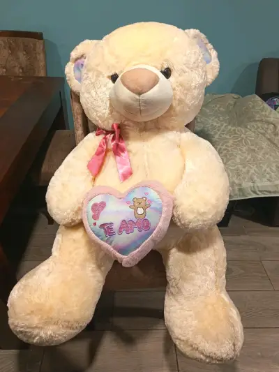 Oso de peluche gigante con corazón 'Te Amo' - miniatura 2