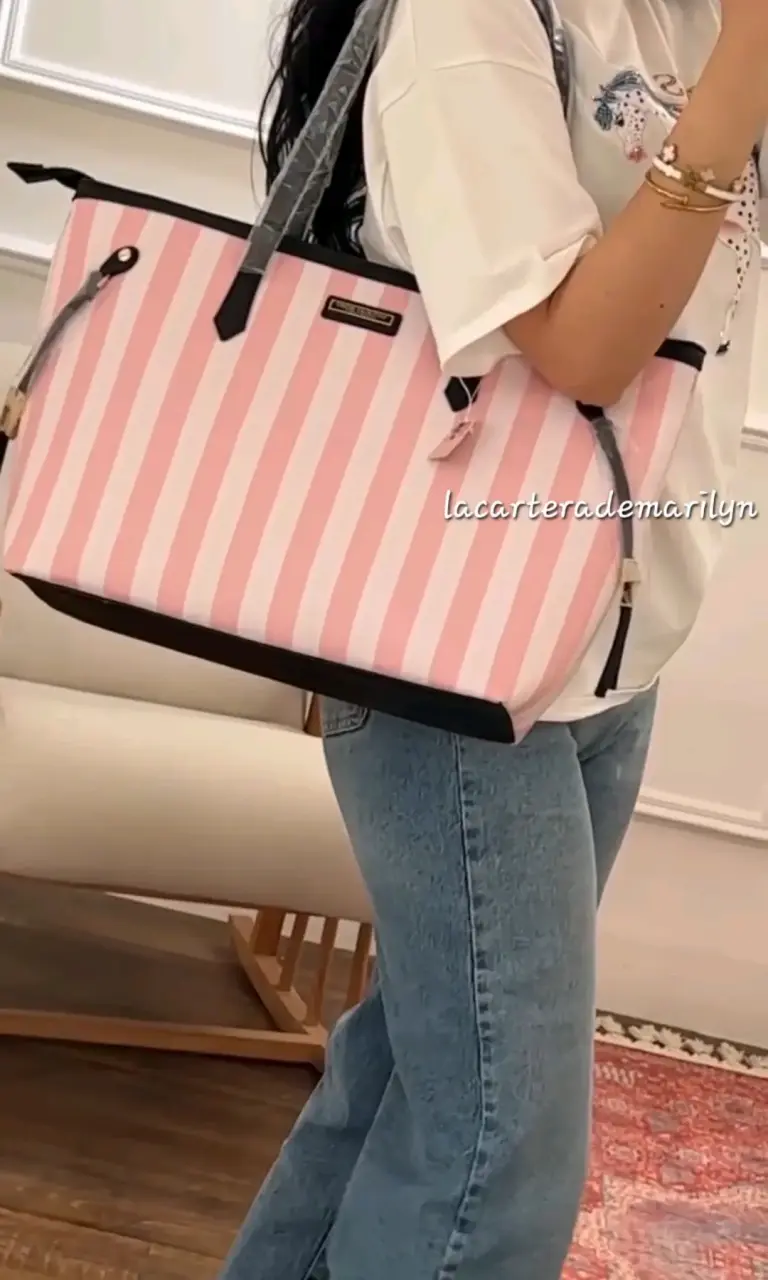 Bolso Victoria's Secret rayado rosa y blanco - 4