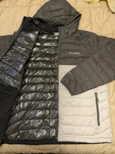 Chaqueta Columbia impermeable con capucha - miniatura 3