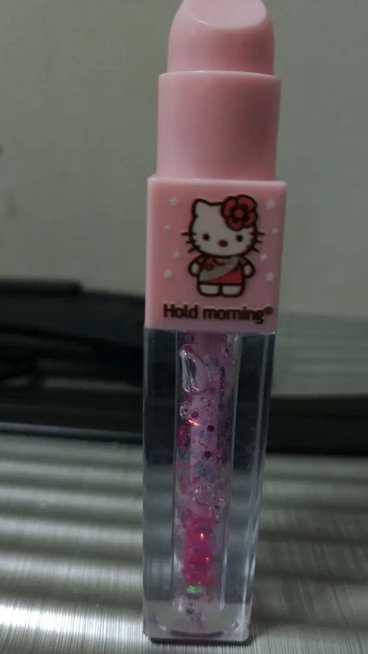 Brillo labial Hello Kitty con glitter