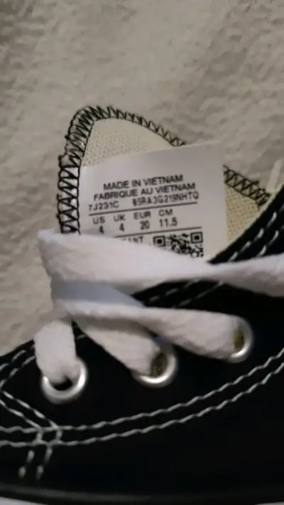 Zapatillas negras de lona para bebé - miniatura 3