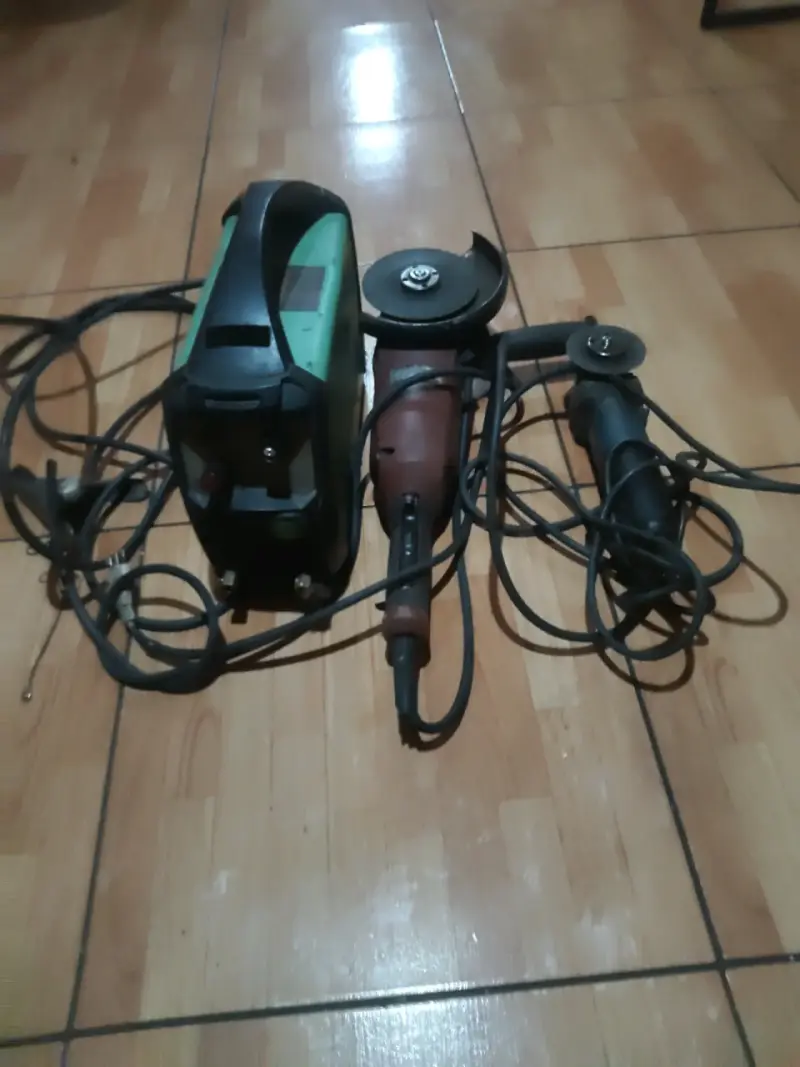 Set de herramientas eléctricas usadas - 3