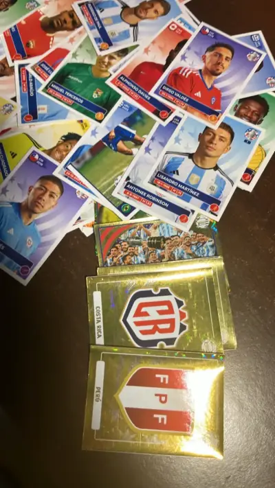 Colección de láminas de la Copa América 2022 - miniatura 2
