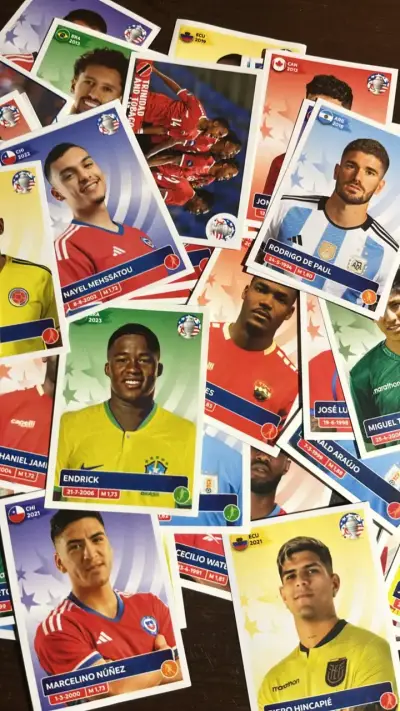 Colección de láminas de la Copa América 2022 - miniatura 3