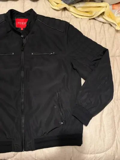 Chaqueta negra Guess para hombre - miniatura 5