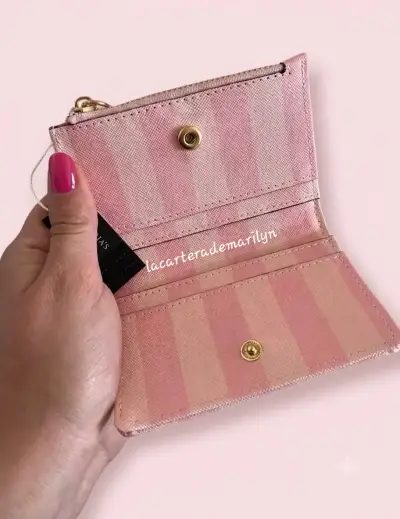 Tarjetero victoria secret rosado - miniatura 3