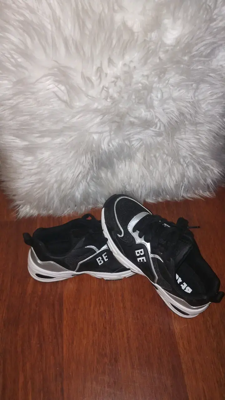 Zapatillas deportivas BE negras y plateadas - 2