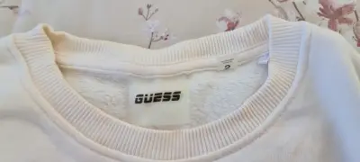 Polerón blanco Guess para mujer - miniatura 2