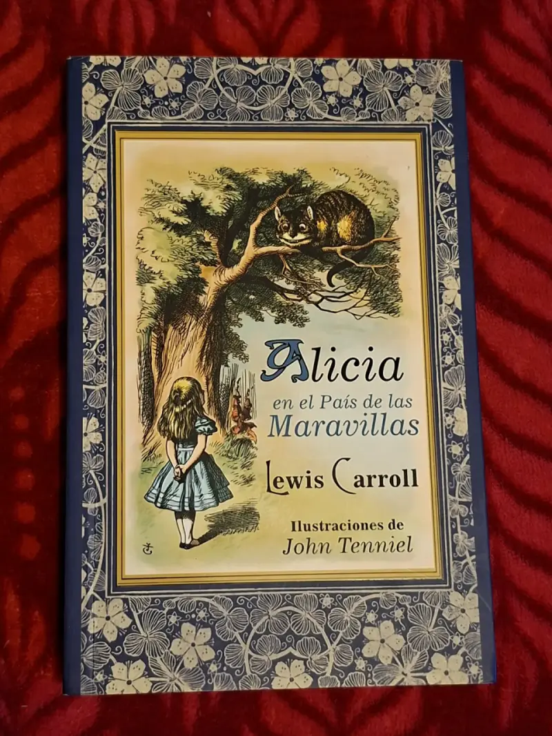 Libro 'Alicia en el País de las Maravillas' - 1