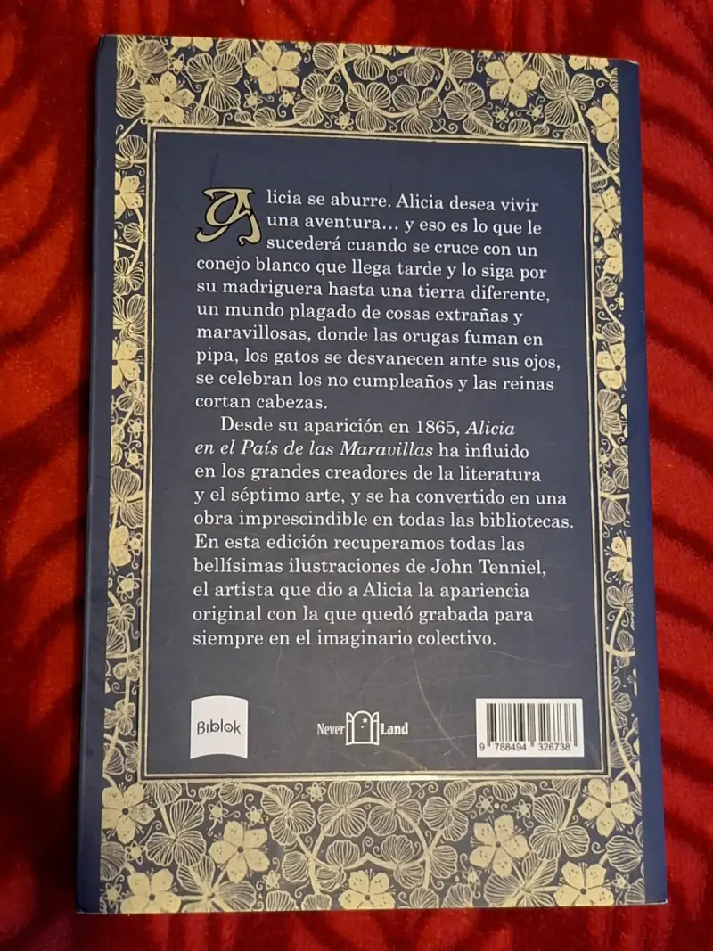 Libro 'Alicia en el País de las Maravillas' - 2