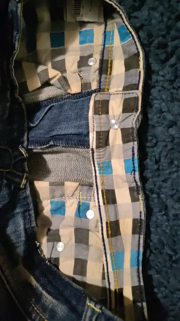 Jeans azul para mujer con detalle bordado - 6