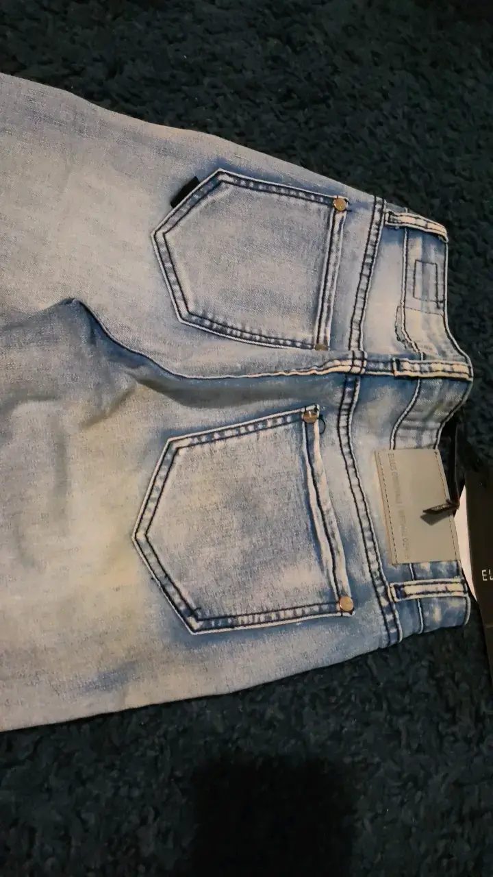 Jeans ajustados celestes marca Ellus - 4
