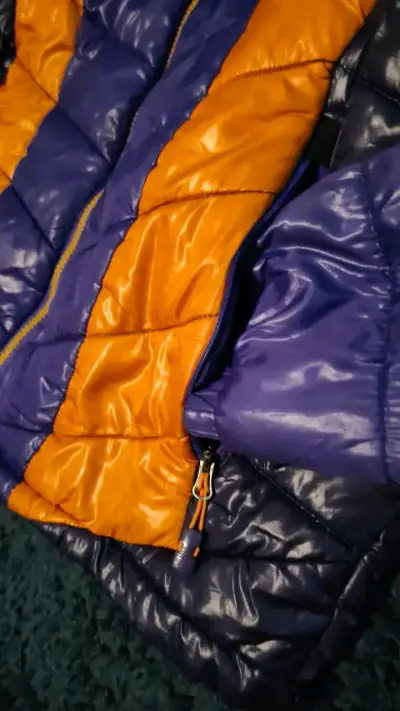 Parka acolchada bicolor lila y naranja - miniatura 2