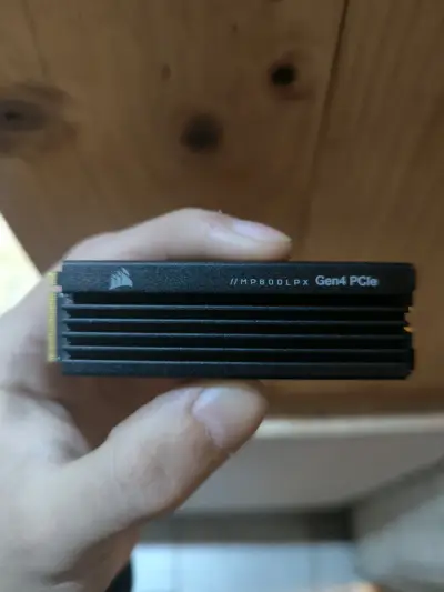 SSD Corsair MP600 PRO LPX 2TB NVMe PCIe Gen4 - miniatura 3