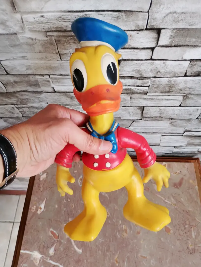 Pato Donald antiguo de goma - 4