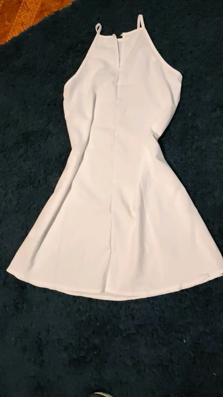 Vestido blanco sin mangas elegante - 4