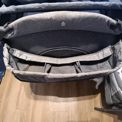 Cuna portátil plegable gris para bebé - miniatura 1