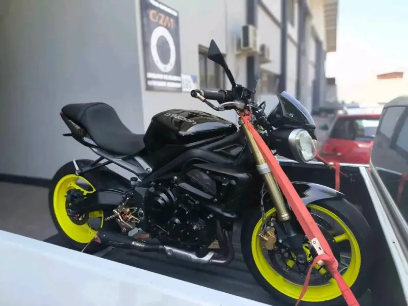 TRIUMP TRIPLE STREET 675 2014