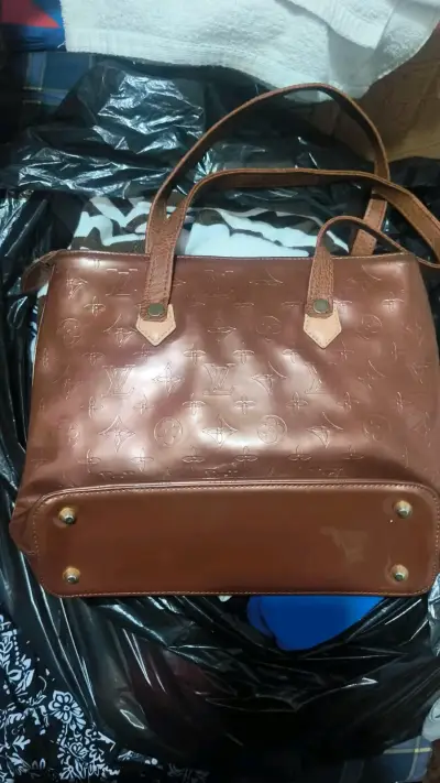 Cartera de cuero marrón elegante - miniatura 2