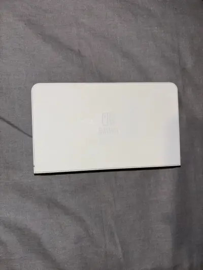 Nintendo Switch OLED - miniatura 3