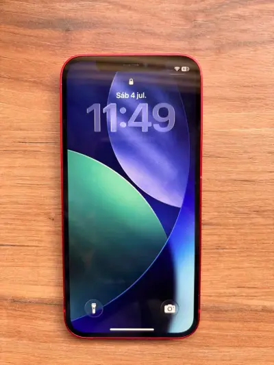 iPhone 12 rojo en buen estado - miniatura 2