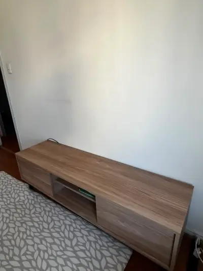 Rack de TV de madera marca Medular - miniatura 1