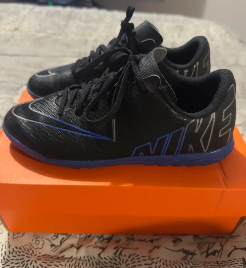 Zapatillas deportivas Nike negras para niño - 2