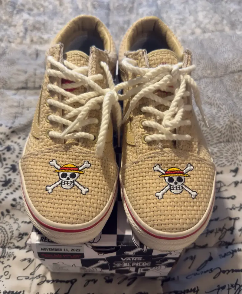 Zapatillas Vans color beige con diseño One Piece, - 2
