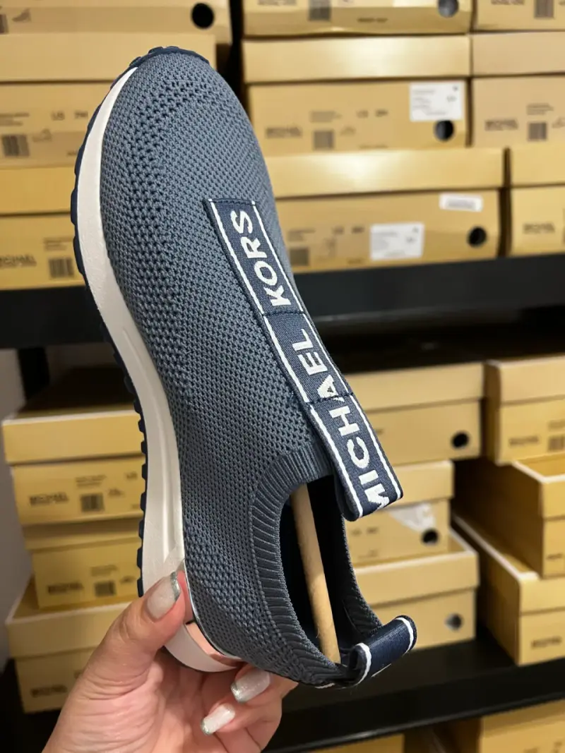 Zapatillas Michael Kors celeste - 1
