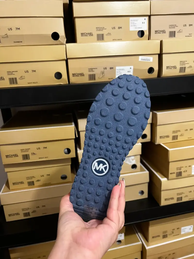Zapatillas Michael Kors celeste - 5