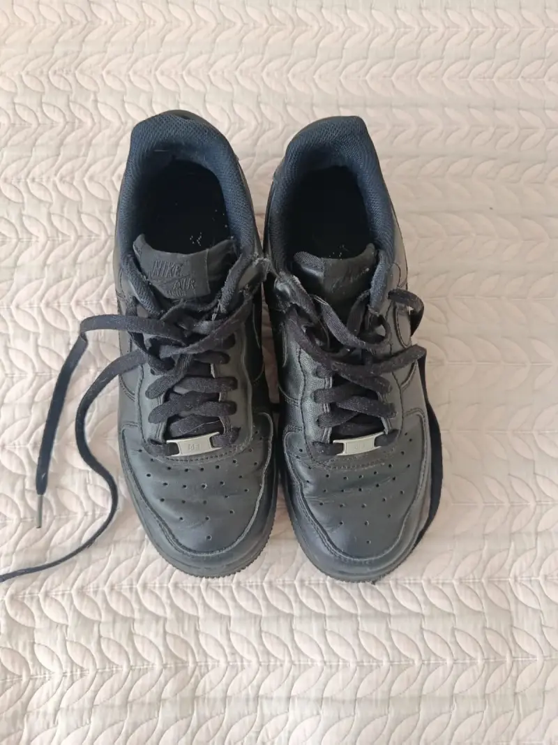 Zapatillas Nike Air Force 1 negras usadas - 1