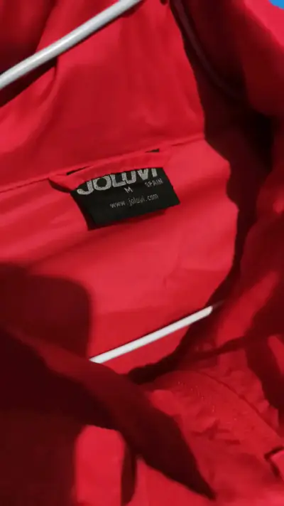Corta vientos roja y negra Joluvi - miniatura 3