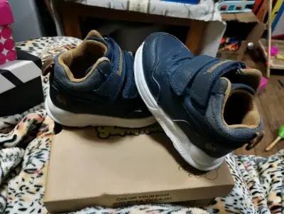 Zapatillas deportivas negras para niños Adidas nik - miniatura 3