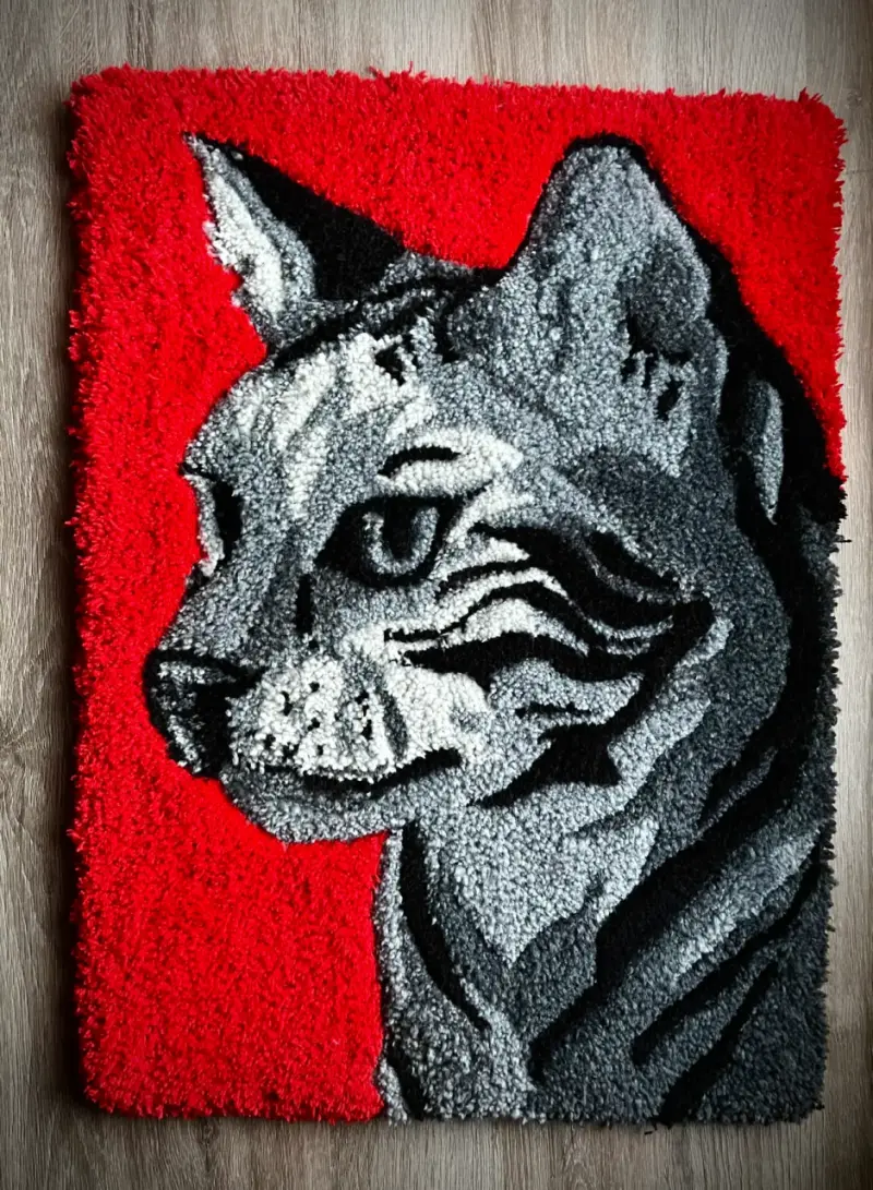 Alfombra de tufting con diseño de gato