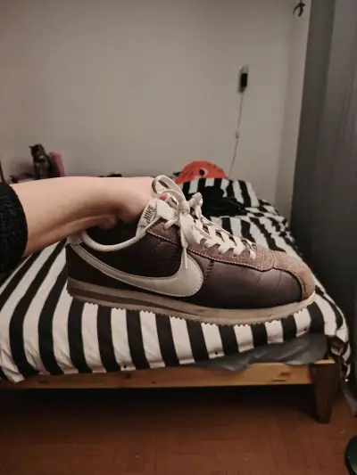 Zapatillas Nike cortez marrones - miniatura 1