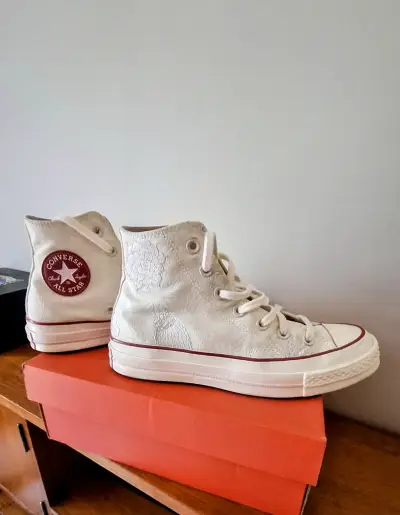 Zapatillas Converse All Star blancas con bordados - miniatura 1