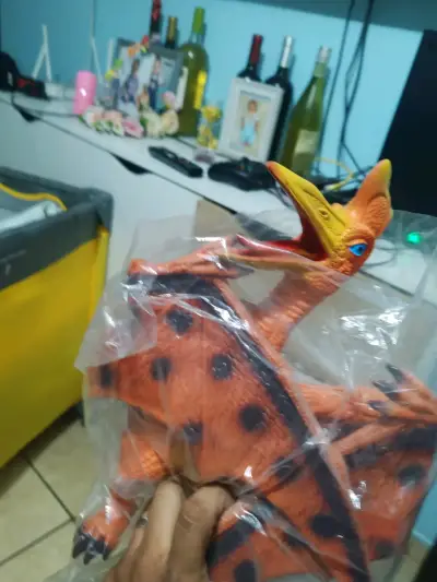 Figura de dinosaurio pterodáctilo naranja - miniatura 1