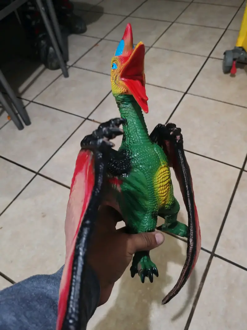 Figura de dinosaurio pterodáctilo naranja - 3
