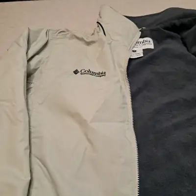 Chaqueta Columbia beige con logo bordado - miniatura 6